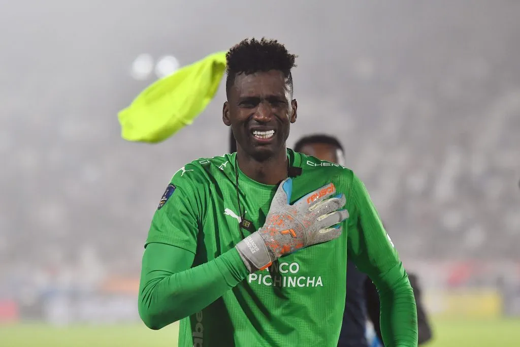 Alexander Domínguez celebrando la Copa Sudamericana 2023. Foto: Getty.