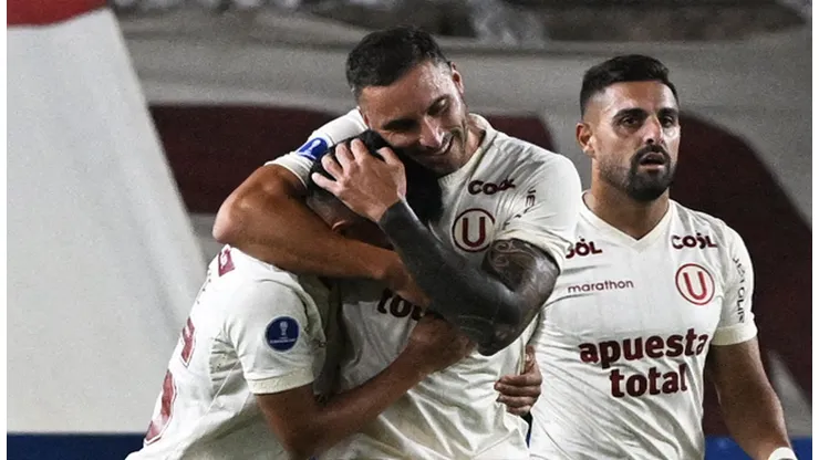El once titular de Universitario de Deportes para vencer a Sport Huancayo