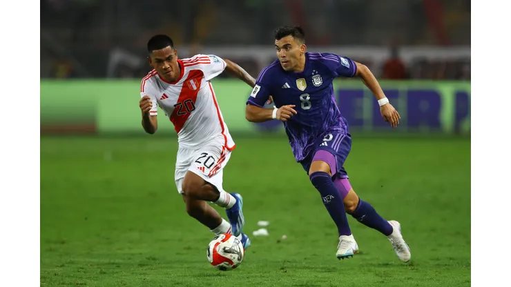 LIMA, PERU - OCTOBER 17: Marcos Acuña of Argentina drives the ball during a FIFA World Cup 2026 Qualifier match between Peru and Argentina at Estadio Nacional de Lima on October 17, 2023 in Lima, Peru. (Photo by Leonardo Fernandez/Getty Images)