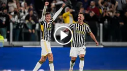 Andrea Cambiaso, el héroe con las manos en alto para Juventus.