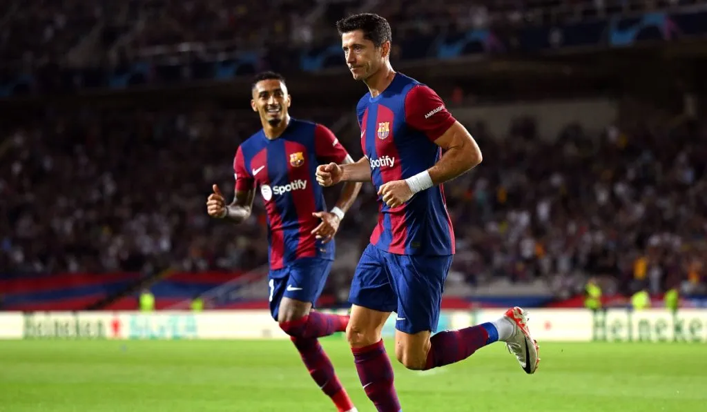 Robert Lewandowski y Raphinha: Getty Images