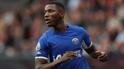 Moisés Caicedo presentó una nueva camiseta con Chelsea