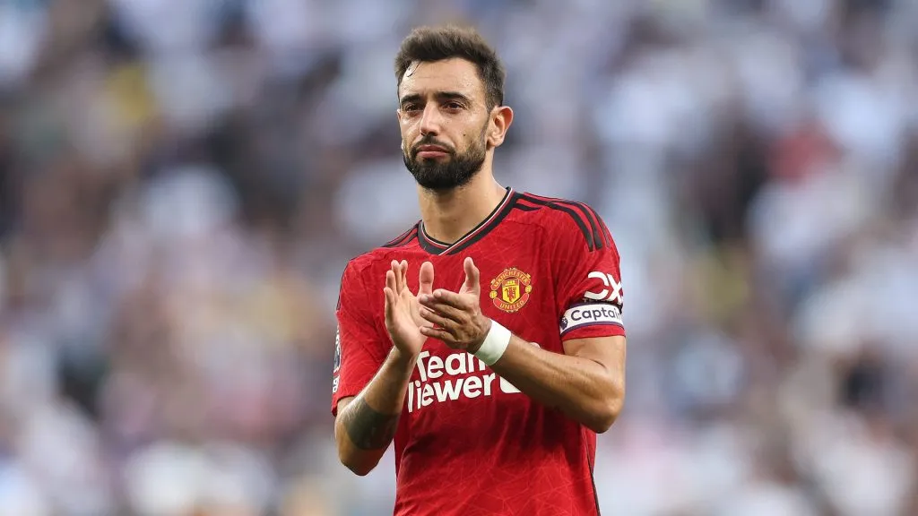 Bruno Fernandes, titular y capitán del Manchester por Champions.