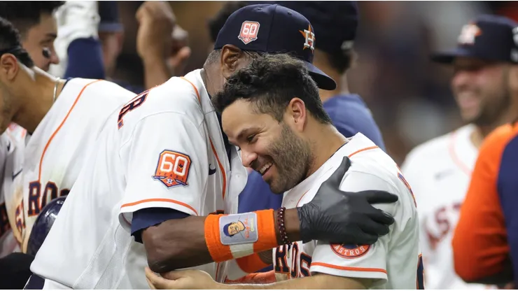 José Altuve (der.), estrella de Houston Astros.