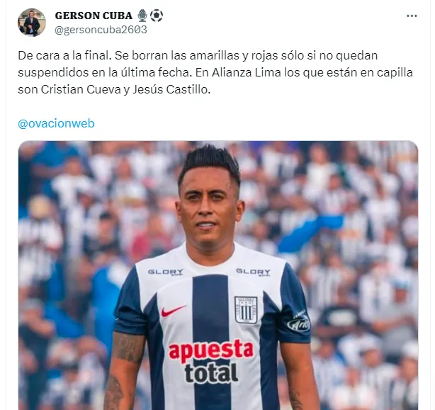 El periodista deportivo Gerson Cuba dando la información sobre Christian Cueva y Jesús Castillo.