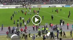 Hinchas de Olmedo se meten a agredir a jugadores