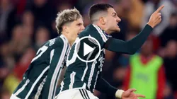 El festejo de Diogo Dalot con Garnacho para el triunfo de Manchester United.