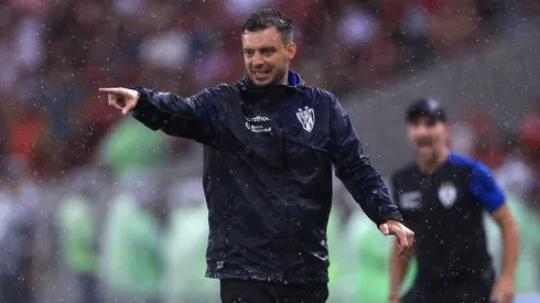 El DT de Independiente del Valle abre la posibilidad de salir del club