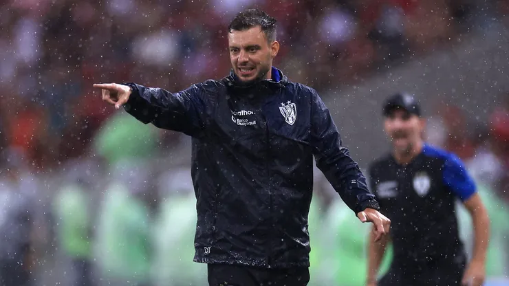 El DT de Independiente del Valle abre la posibilidad de salir del club