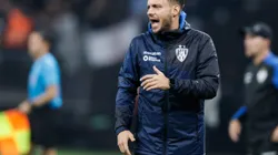 SAO PAULO, BRAZIL - MAY 02: Head coach Martin Anselmi of Independiente del Valle reacts during a match between Corinthians and Independiente del Valle as part of Copa CONMEBOL Libertadores 2023 at Arena Corinthians on May 02, 2023 in Sao Paulo, Brazil. (Photo by Alexandre Schneider/Getty Images)