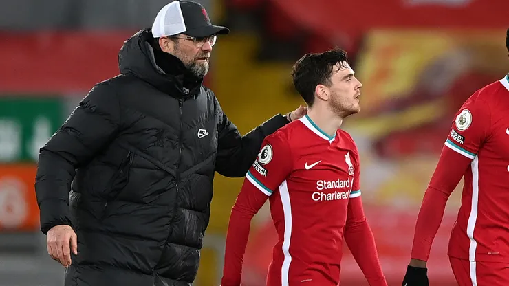 Andy Robertson sufre una dura lesión y sería baja hasta 2024 en Liverpool