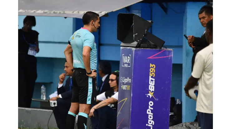 LigaPro cuestiona que no se revelen los audios del VAR