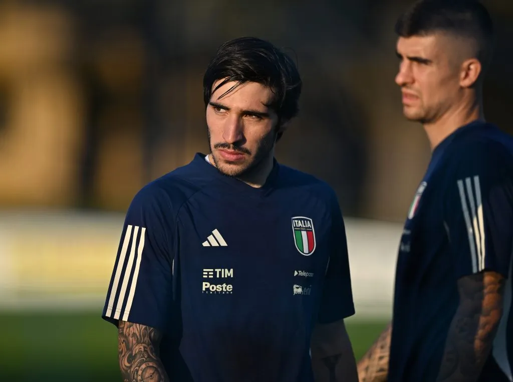 Sandro Tonali con la Selección de Italia (Getty)