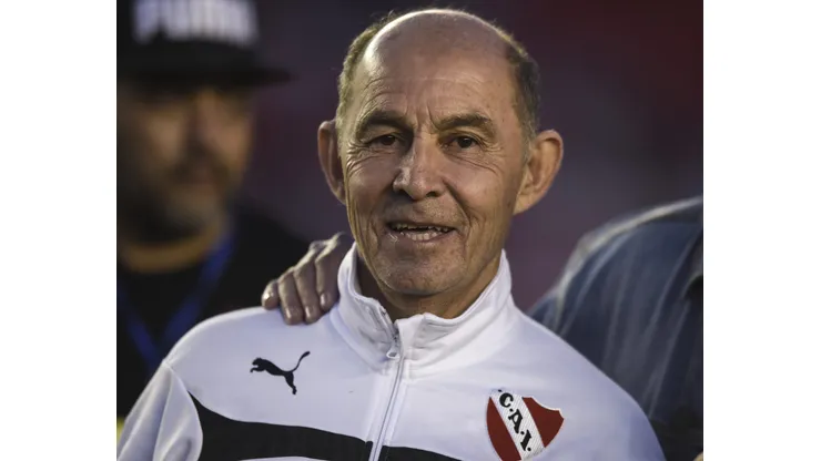 BUENOS AIRES, ARGENTINA - FEBRUARY 22: Former player of Independiente Ricardo Bochini looks at the camera before a match between Independiente and Gimnasia y Esgrima La Plata as part of Superliga 2019/20 at Estadio Libertadores de America on February 22, 2020 in Buenos Aires, Argentina. (Photo by Marcelo Endelli/Getty Images)