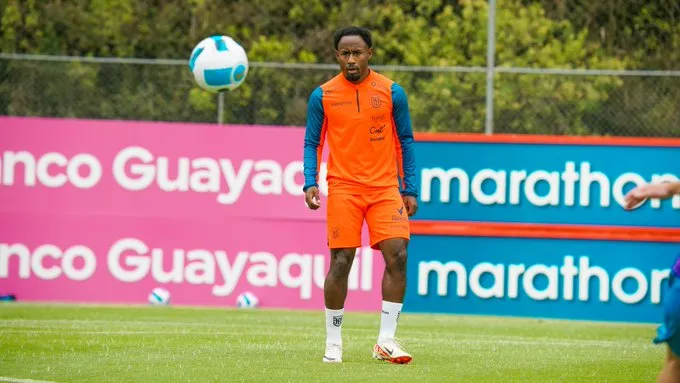 Desde las cuentas oficiales de Ecuador también se ha ‘presumido’  en varias ocasiones a John Yeboah Zamora. (FOTO: @LaTri)