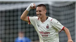 Francesco Camarda, de 15 años, ya entrena con el primer equipo del Milan