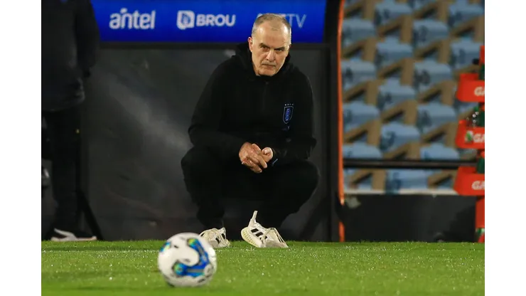 Bielsa hizo una pausa a la preparación del duelo con Brasil para enviar mensaje a Matías Fernández