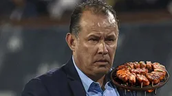 La suculenta parrillada privada de Juan Reynoso con periodistas deportivos