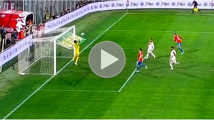 Perú vs Chile: atajadón de Pedro Gallese.