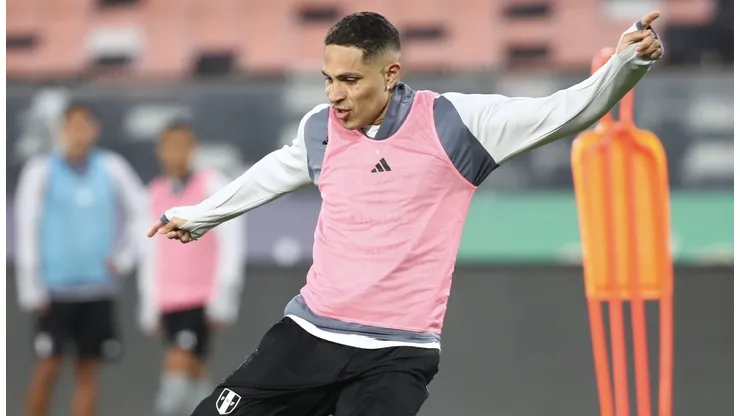 Roberto Palacios y su enorme consejo para Paolo Guerrero contra Chile