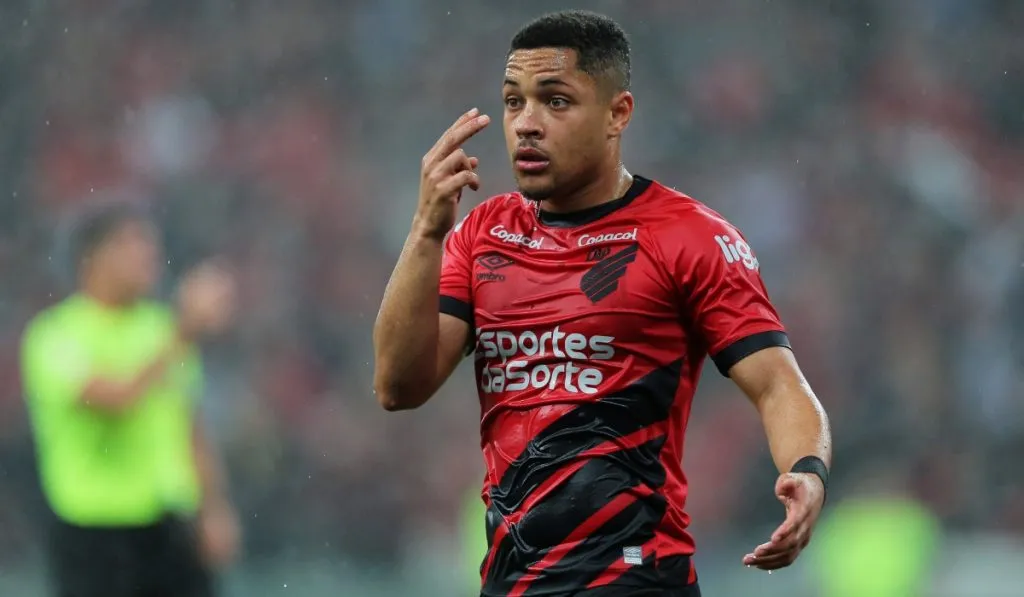 Vitor Roque en un encuentro con Paranaense: Getty Images