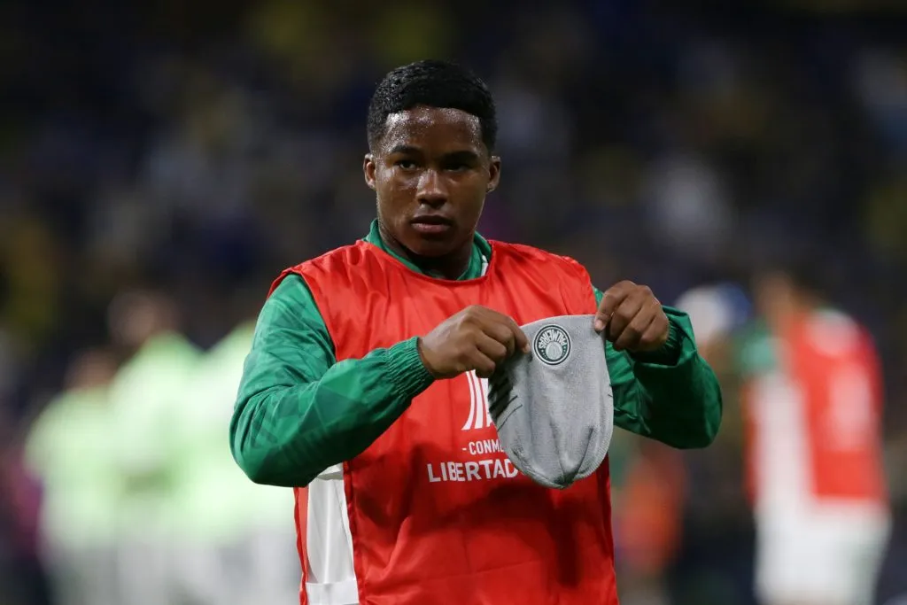 Endrick en la previa del partido que el Palmeiras jugó en la Bombonera frente a Boca Juniors por la Copa Libertadores 2023. Getty Images.