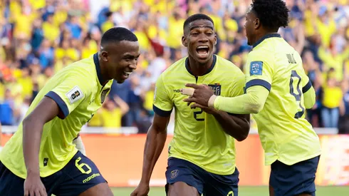 QUITO, ECUADOR - SEPTEMBER 12: Felix Torres of Ecuador (C) celebrates with teammates after scoring the team's first goal during a FIFA World Cup 2026 Qualifier match between Ecuador and Uruguay at Estadio Rodrigo Paz Delgado on September 12, 2023 in Quito, Ecuador. (Photo by Franklin Jacome/Getty Images)