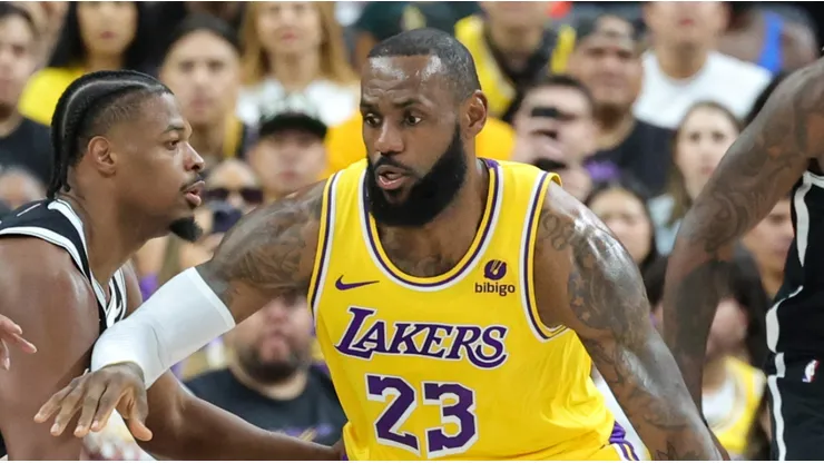 LeBron James en Los Angeles Lakers vs. Brooklyn Nets.