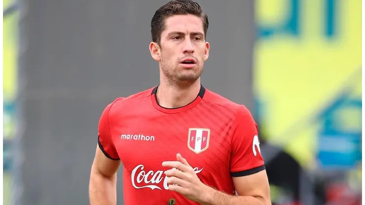 El grotesco blooper de Santiago Ormeño con la Selección Peruana antes de jugar
