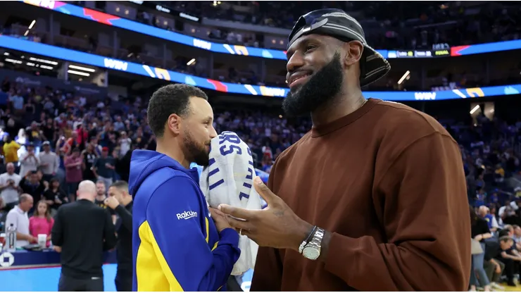 Stephen Curry y LeBron James.