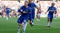 BURNLEY, ENGLAND - OCTOBER 07: Cole Palmer of Chelsea celebrates after scoring their sides second goal from the penalty spot during the Premier League match between Burnley FC and Chelsea FC at Turf Moor on October 07, 2023 in Burnley, England. (Photo by Matt McNulty/Getty Images)