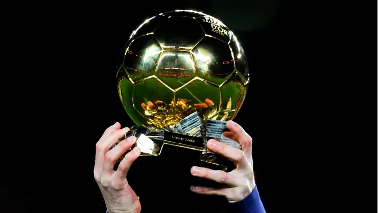 El Balón de Oro se entrega una vez por año.