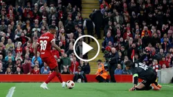 Gol de Gravenberch para el Liverpool