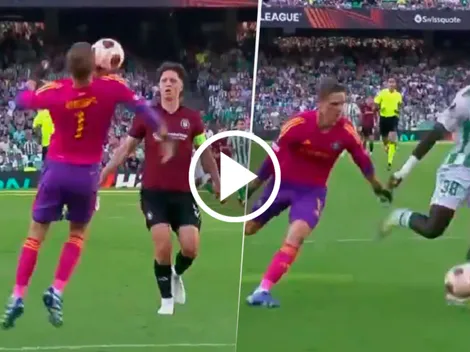 Insólito error del arquero y gol de Assane Diao en Betis vs Sparta Praga