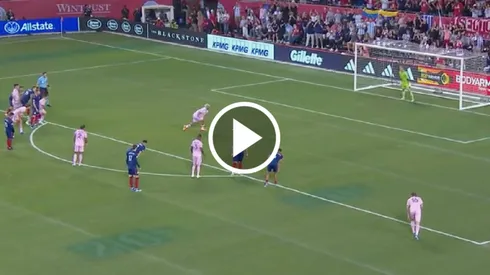 Con certero remate, Josef Martínez anotó el descuento ante Chicago Fire