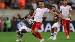 Inter de Porto Alegre y Fluminense igualaron 2 a 2 en el partido de ida.