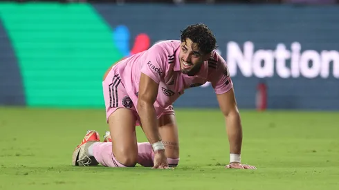 El 9 ecuatoriano está lesionado y podría quedar fuera de 'La Tri'.