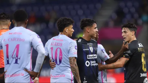 Los dos jugadores tuvieron un picante cruce