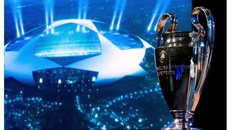 Trofeo de la UEFA Champions League.