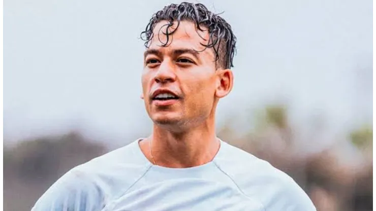 ¿Se fue por dinero?: Hincha de Alianza Lima reclamó a Cristian Benavente y le respondió