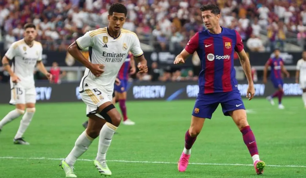 Jude Bellingham y Robert Lewandowski en el Clásico disputado en USA por el verano: TW