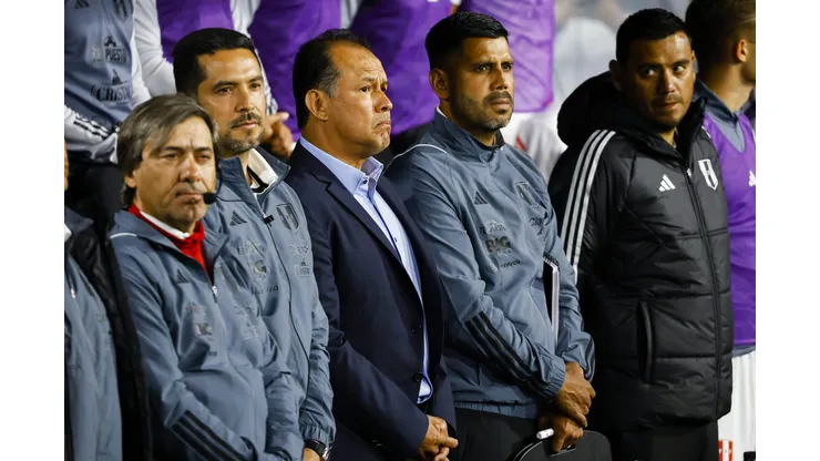 ¿Por qué Juan Reynoso no quiere renunciar a la Selección Peruana?