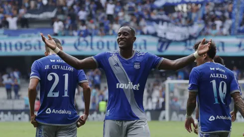 Emelec dará salida a estos jugadores a mitad de temporada.