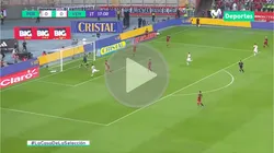 Yoshimar Yotún anota el primer tanto de Perú contra Venezuela