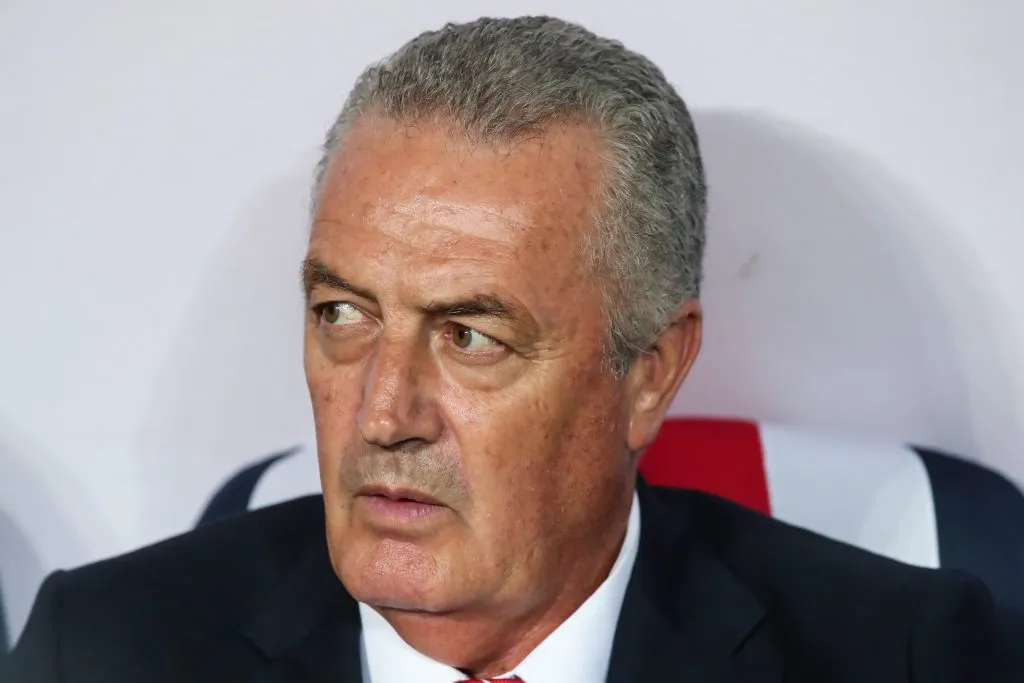 Gustavo Alfaro debutó con la Selección de Costa Rica ante Panamá. El DT tiene contrato hasta finalizar las Eliminatorias, con opción a ampliar si se clasifica al mundial. (Foto: GettyImages)