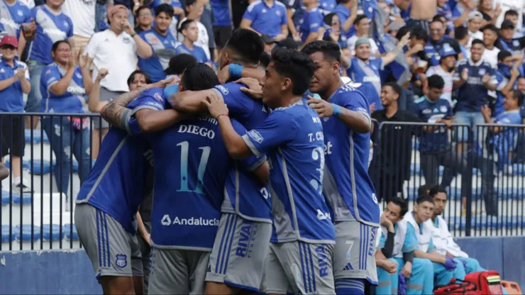 Los hinchas de Emelec quieren que este jugador sea titular en el 2024