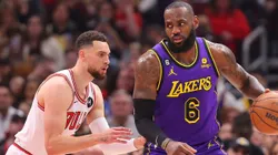 Zach LaVine y LeBron James.