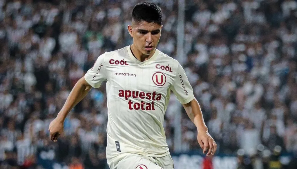 Quispe jugando para Universitario. (Foto: Universitario Prensa)