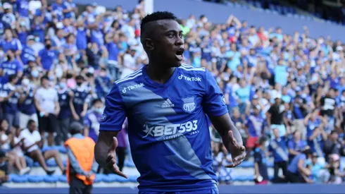 El lateral de Emelec sufrió un accidente