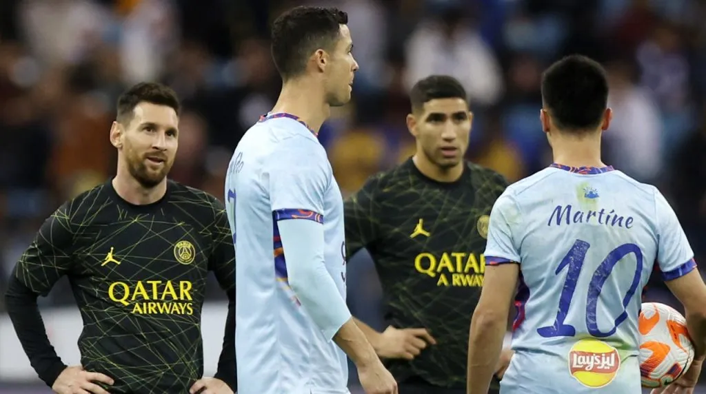 El último partido entre Messi y Cristiano fue triunfo del PSG 5 a 4 vs. Al-Nassr. (Foto: Getty Images)